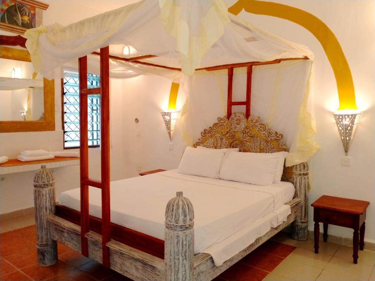 Watamu Solana Apartments Экстерьер фото